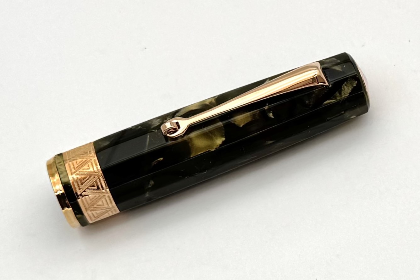 OMASParagonFountainPeninSaftGreenwithRoseGoldTrim_G